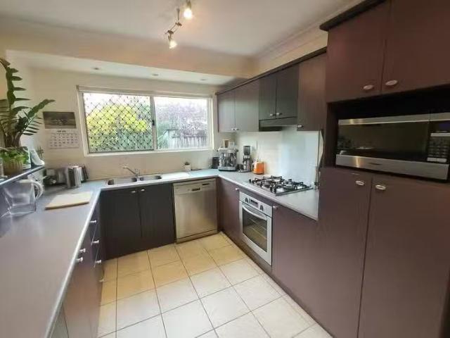 House for rent in Brinsmead, Queensland