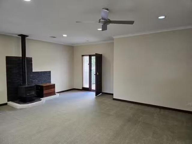 House for rent in Broadwater, Western Australia