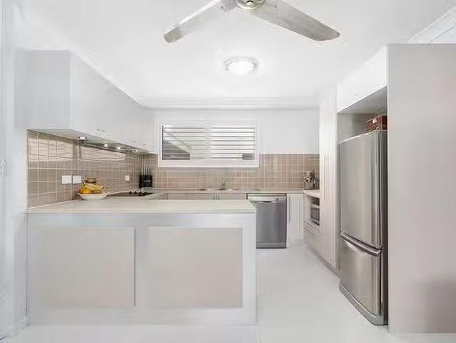 Apartment for rent in Toombul, Queensland