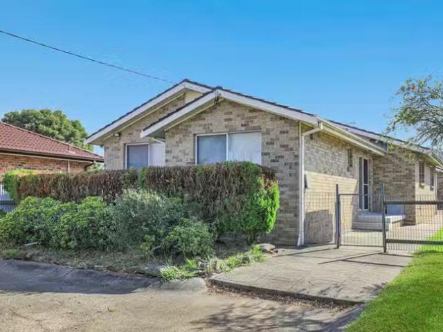 House for rent in Wollongong West, New South Wales
