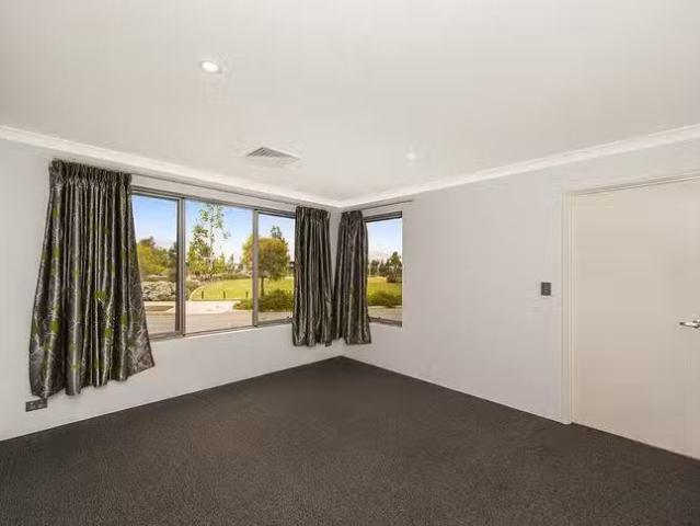 House for rent in Piara Waters, Western Australia