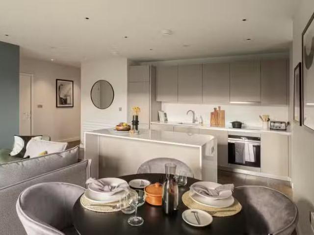 Apartment for rent in Brentford End, Greater London