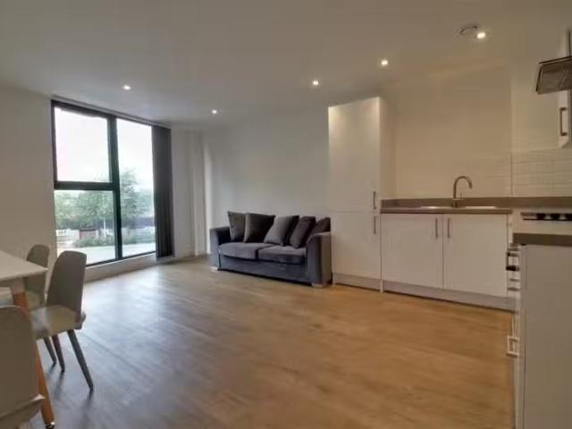 Apartment for rent in South Lane, West Yorkshire