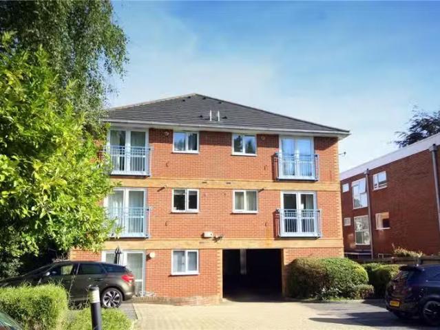 Apartment for rent in Branksome, Poole