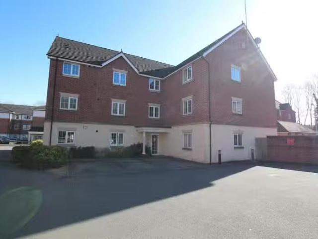House for rent in Glyn Eiddew, Falcon Lodge