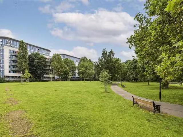 House for rent in Mile End, Greater London