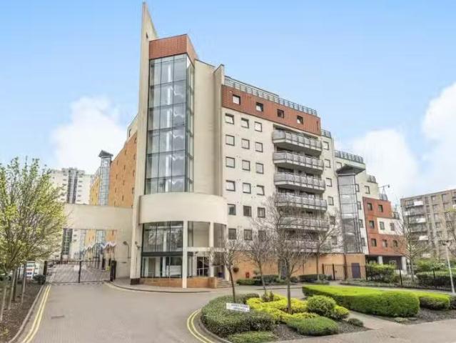 House for rent in Silvertown, Greater London