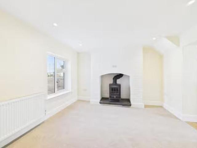 House for rent in Llanferres, Wales