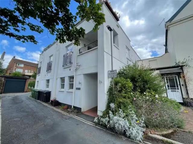 Apartment for rent in Watergate, Devon