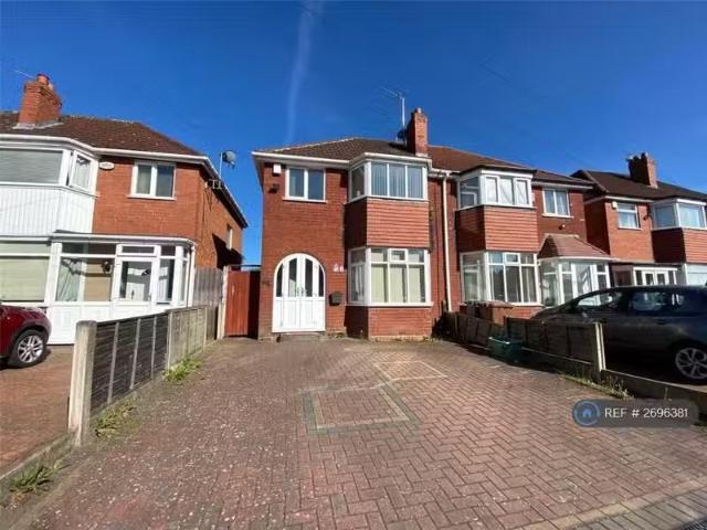 House for rent in Blossomfield, West Midlands