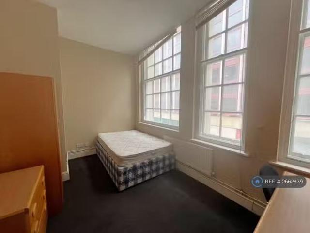 House for rent in Redcliffe, Feckenham