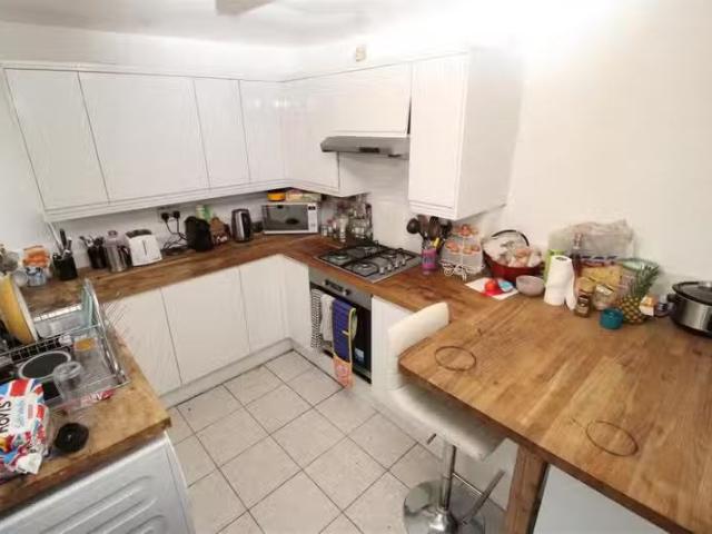 House for rent in Pontypridd, Wales