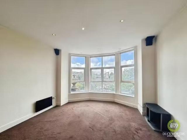 Apartment for rent in Little Moor End, Backburn