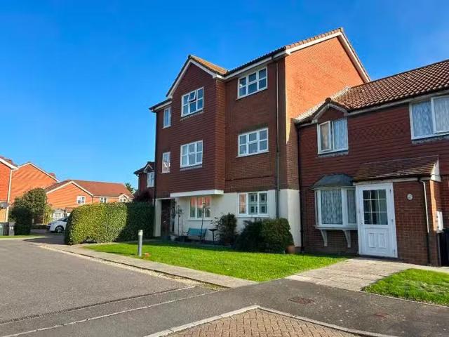 Apartment for rent in Sovereign Harbour, Eastbourne