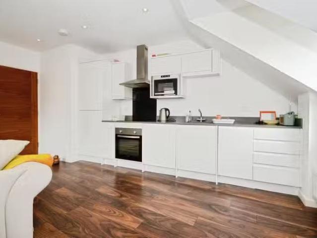 Apartment for rent in Street, Somerset