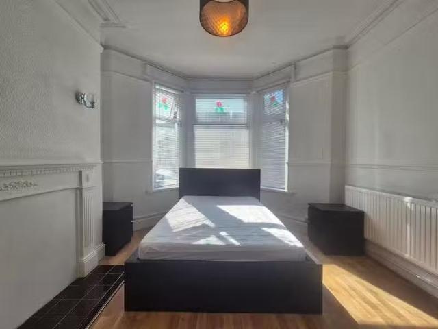 Apartment for rent in Falcon Lodge, Wales