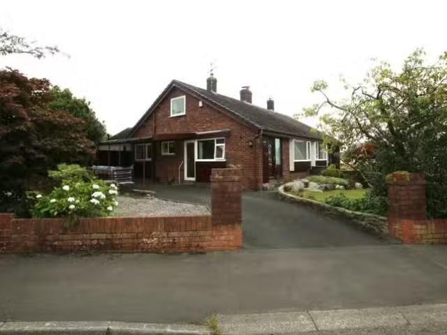 House for rent in Hook, Greater London