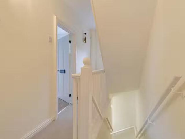 House for rent in Five Acres, Hertfordshire