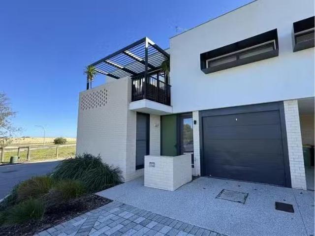 House for rent in North Coogee, Western Australia