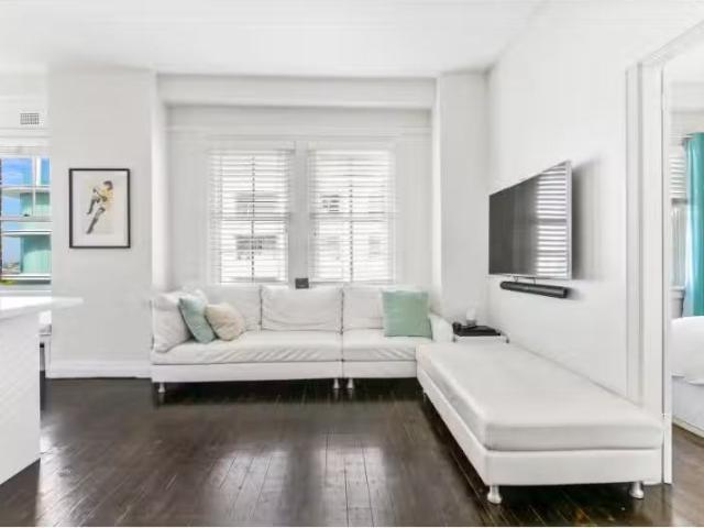 Apartment for rent in Seven Ways, Sydney