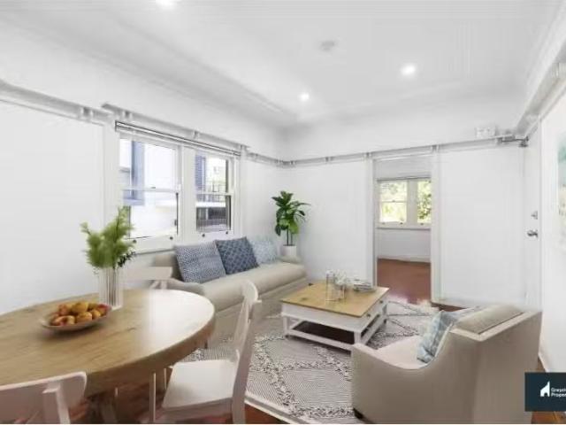 Apartment for rent in Lower North Shore, Sydney