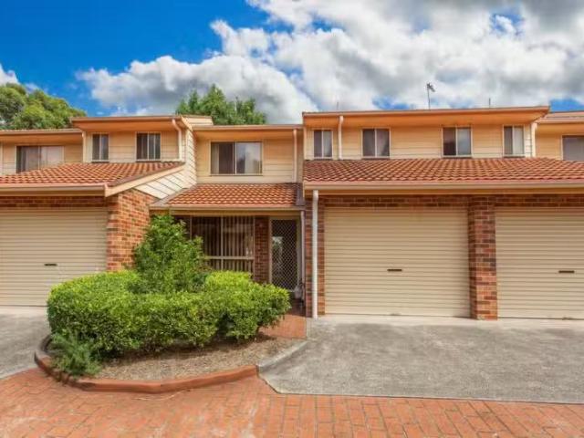 House for rent in Wollongong West, New South Wales
