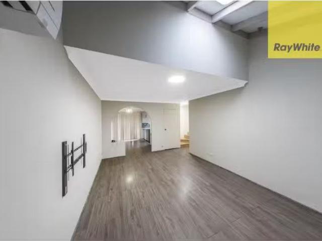 Condo for rent in Sydney, New South Wales