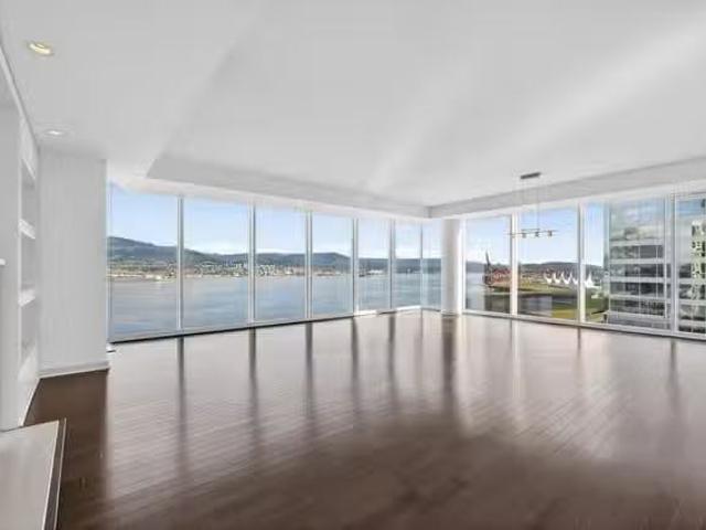 Apartment for rent in Vancouver, British Columbia