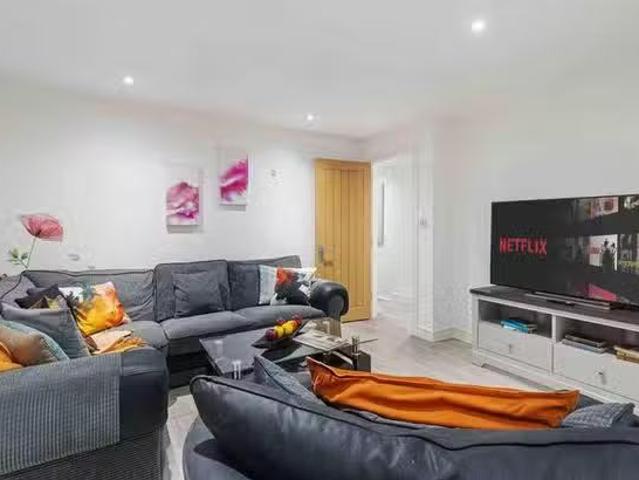 Apartment for rent in Paddington, Greater London