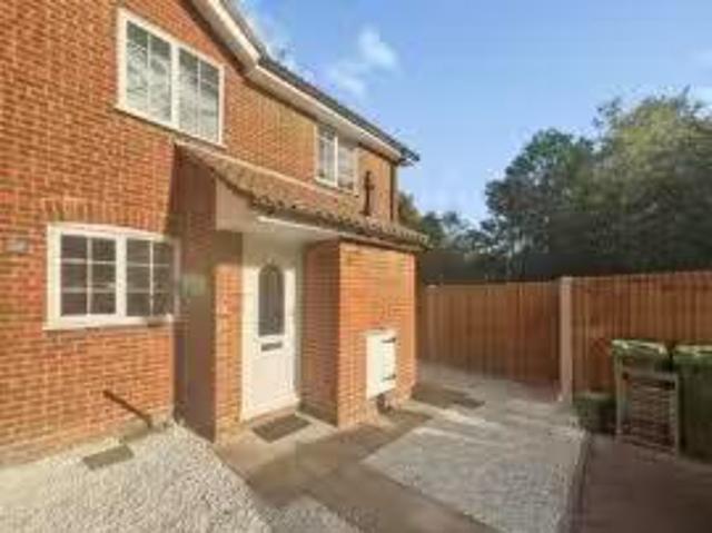 Apartment for rent in Bagshot, Surrey Heath