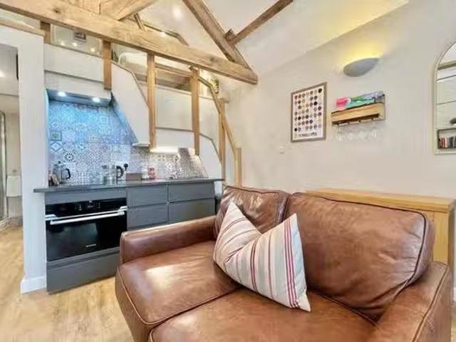 Apartment for rent in Reynoldston, Wales