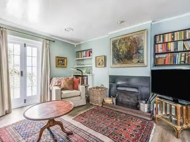 Apartment for rent in Lavant, Littlecote