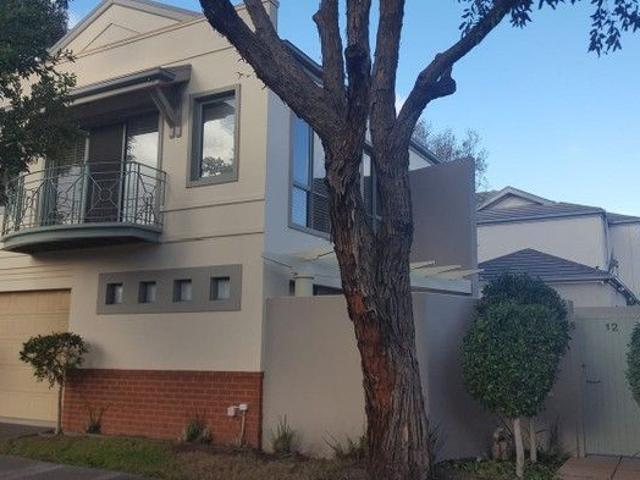 Townhouse for rent in Port Melbourne, Victoria