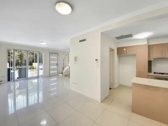 Condo for rent in Sydney, New South Wales