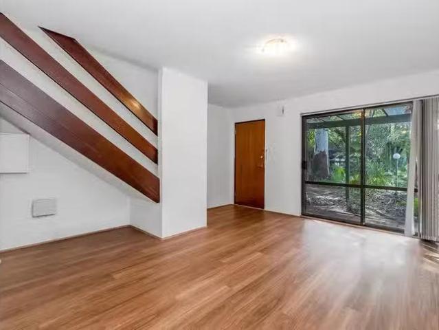 House for rent in Applecross, Western Australia