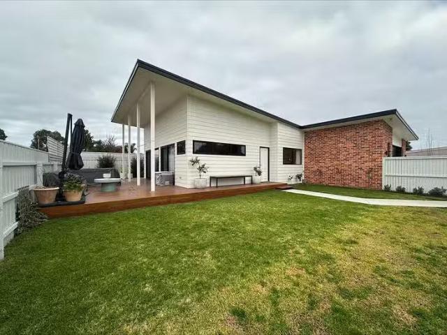 House for rent in Camerons Creek, Victoria