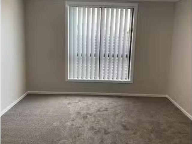 House for rent in Brisbane Grove, New South Wales