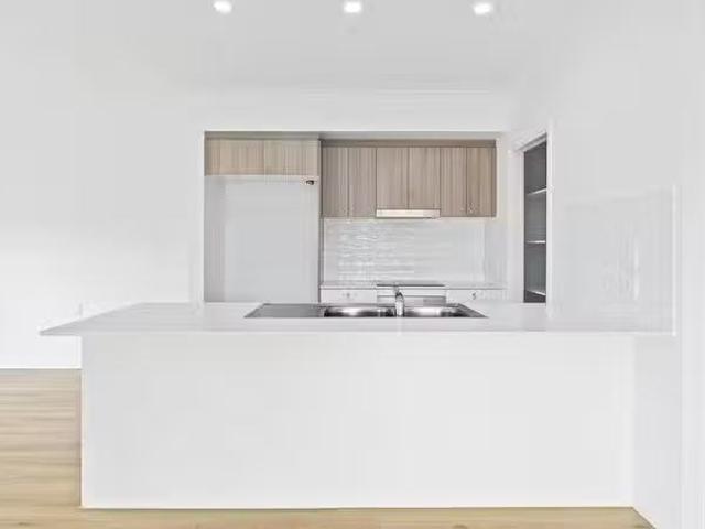 House for rent in Gleneagle, Queensland