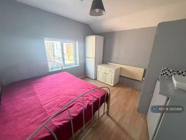 House for rent in Key Street, Suffolk