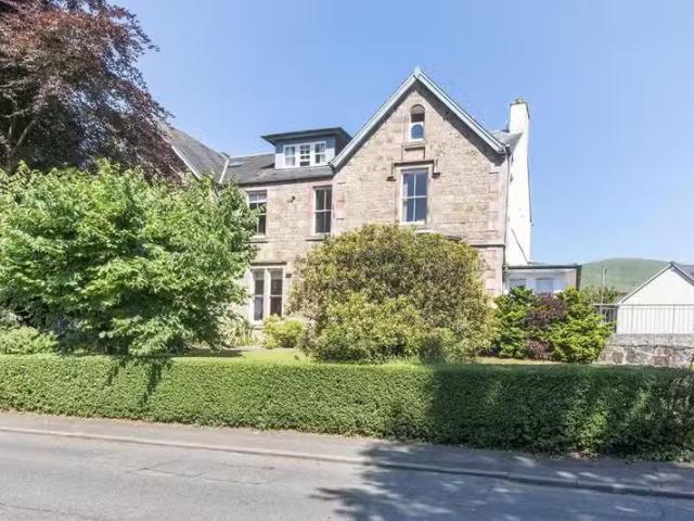 Apartment for rent in Dollar, Scotland