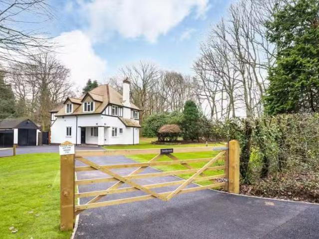 House for rent in Red Hill, Surrey