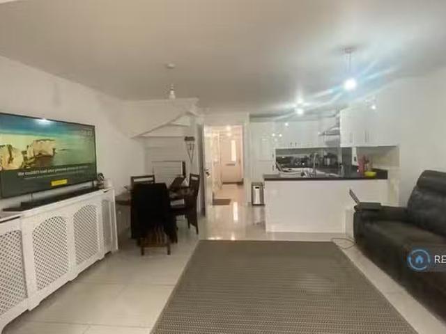 House for rent in Monks Orchard, Kent