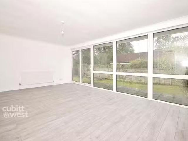 House for rent in Littlecote, West Sussex