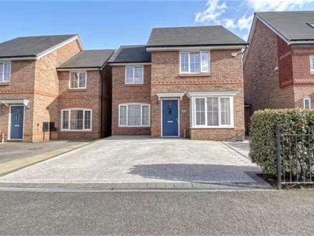 House for rent in Woolton, Calderstones