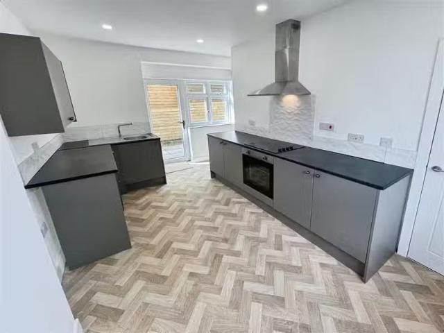 House for rent in Tylorstown, Wales