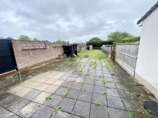 House for rent in Little Stanmore, Greater London