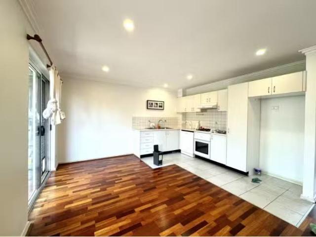 Condo for rent in Sydney, New South Wales