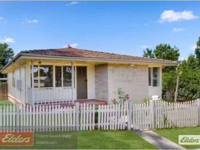 House for rent in Airds, Sydney