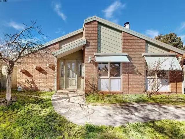 House for rent in Carrum Downs, Melbourne