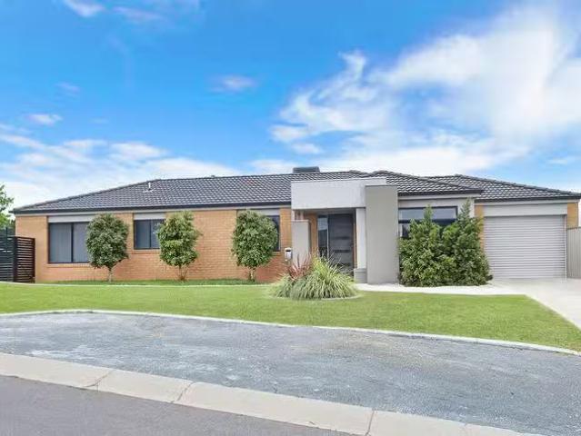 House for rent in Leneva, Victoria